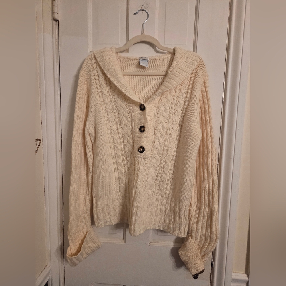 Old Navy Cream Cable Knit Cowl Sweater
